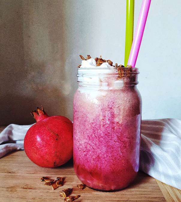 Smoothie Με Κατσικίσιο Γιαούρτι & Χυμό Ροδιού